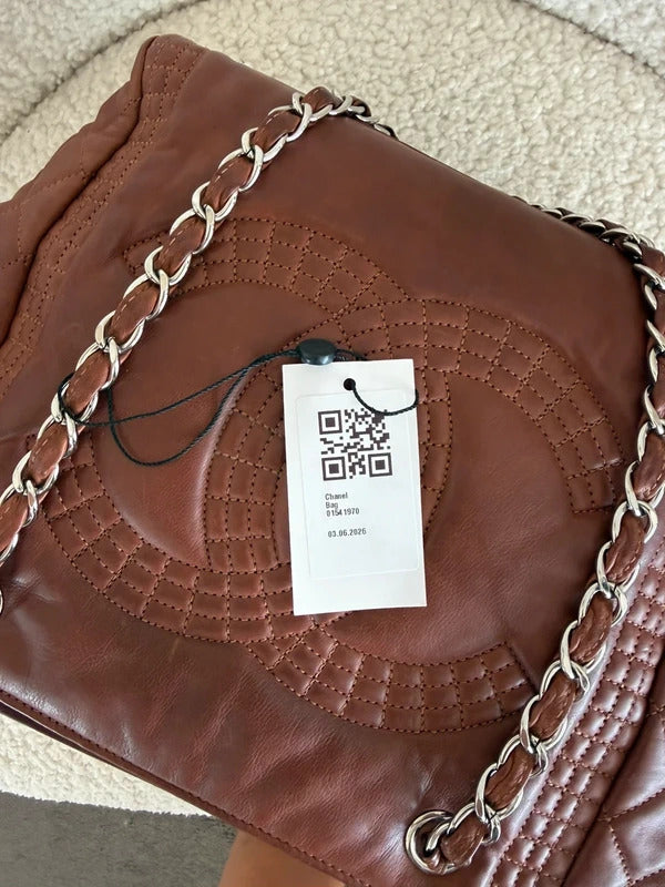 chanel paris bombay coco bengal accordion tote bag