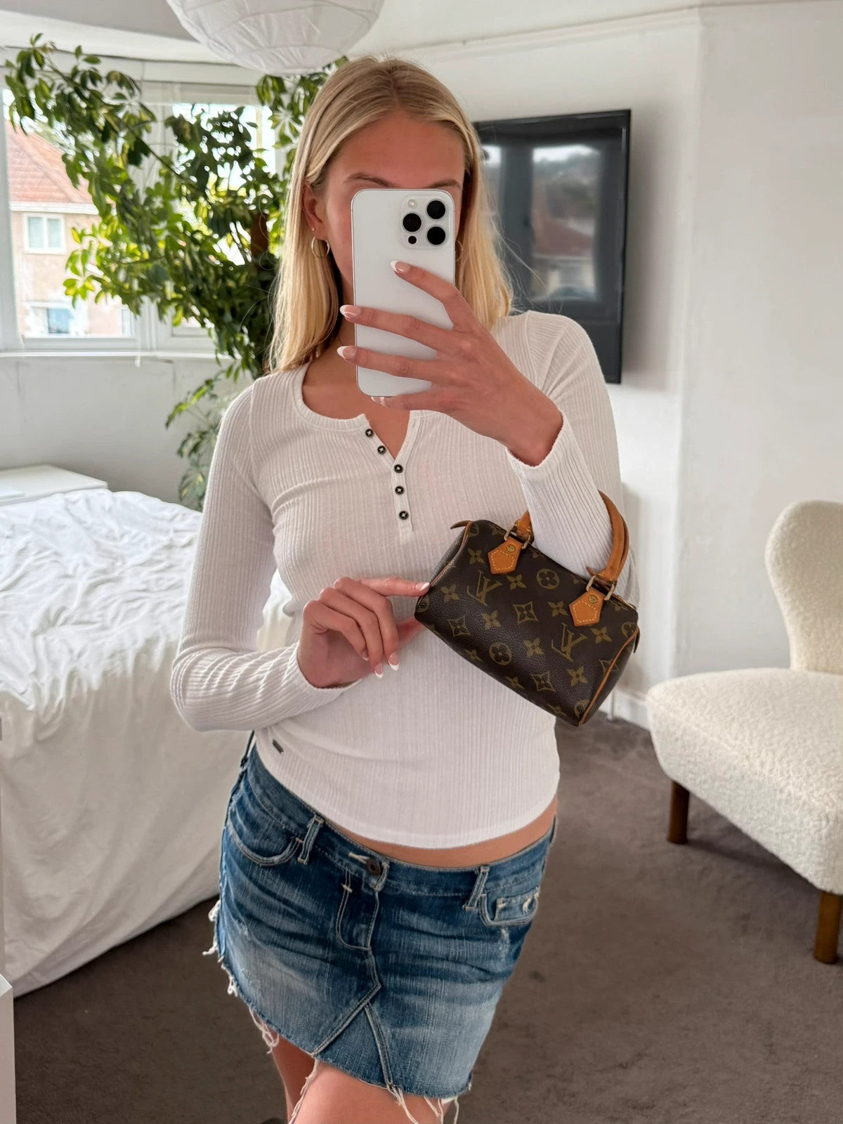 Louis Vuitton mini speedy bag