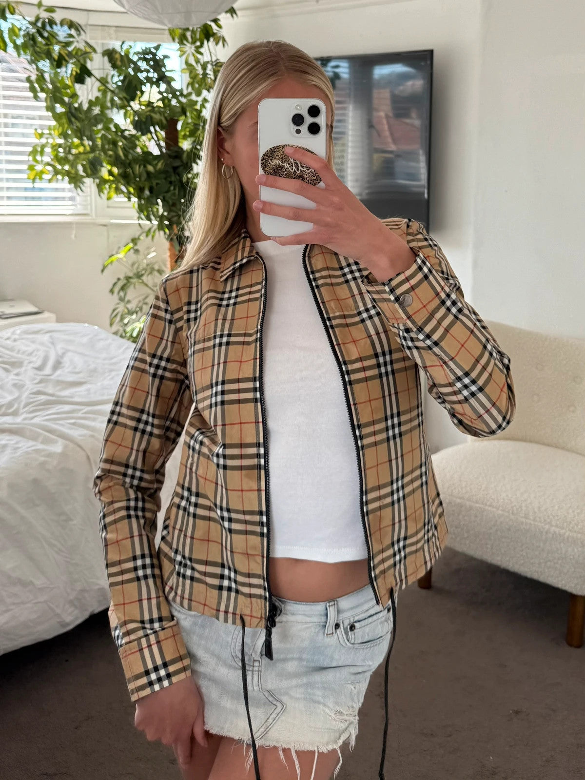 Women’s Burberry windbreaker