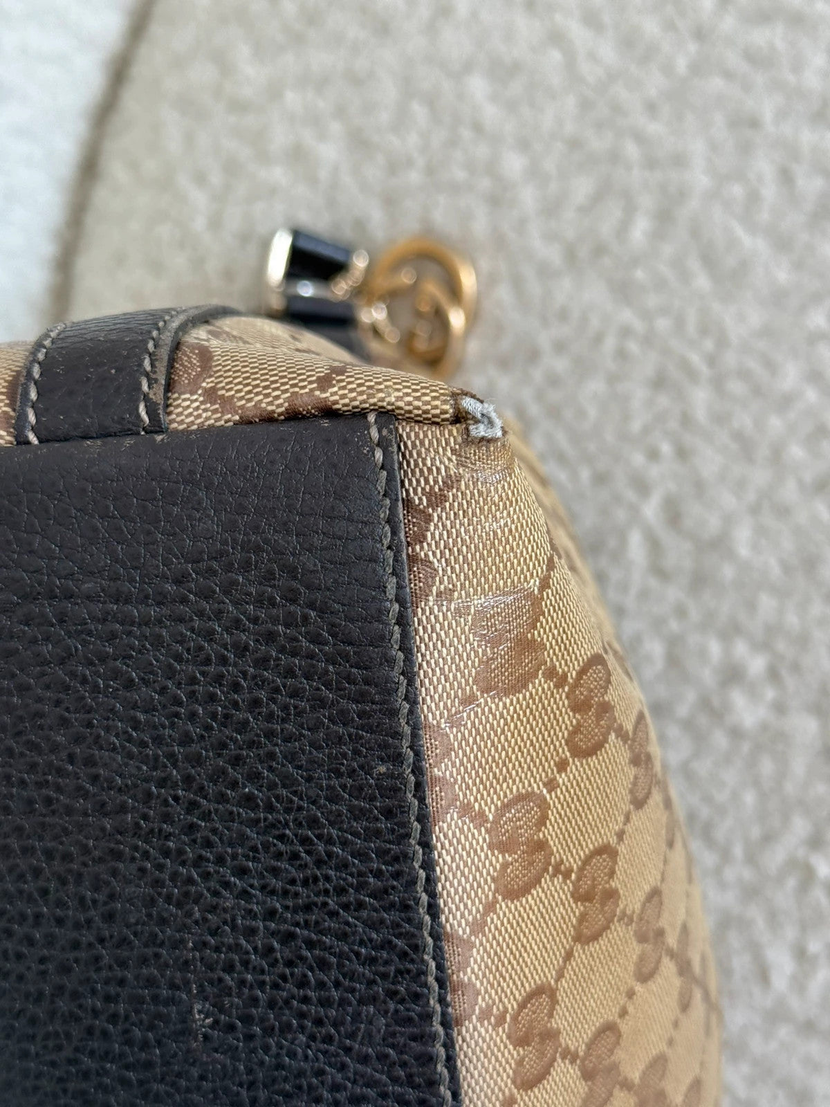 Gucci shoulder bag