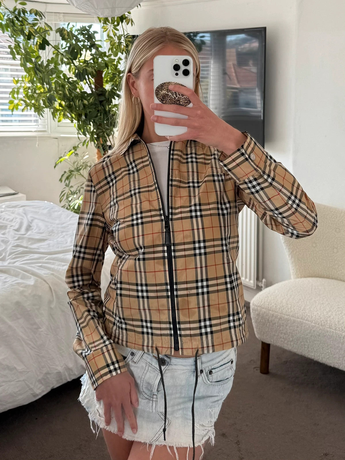 Women’s Burberry windbreaker