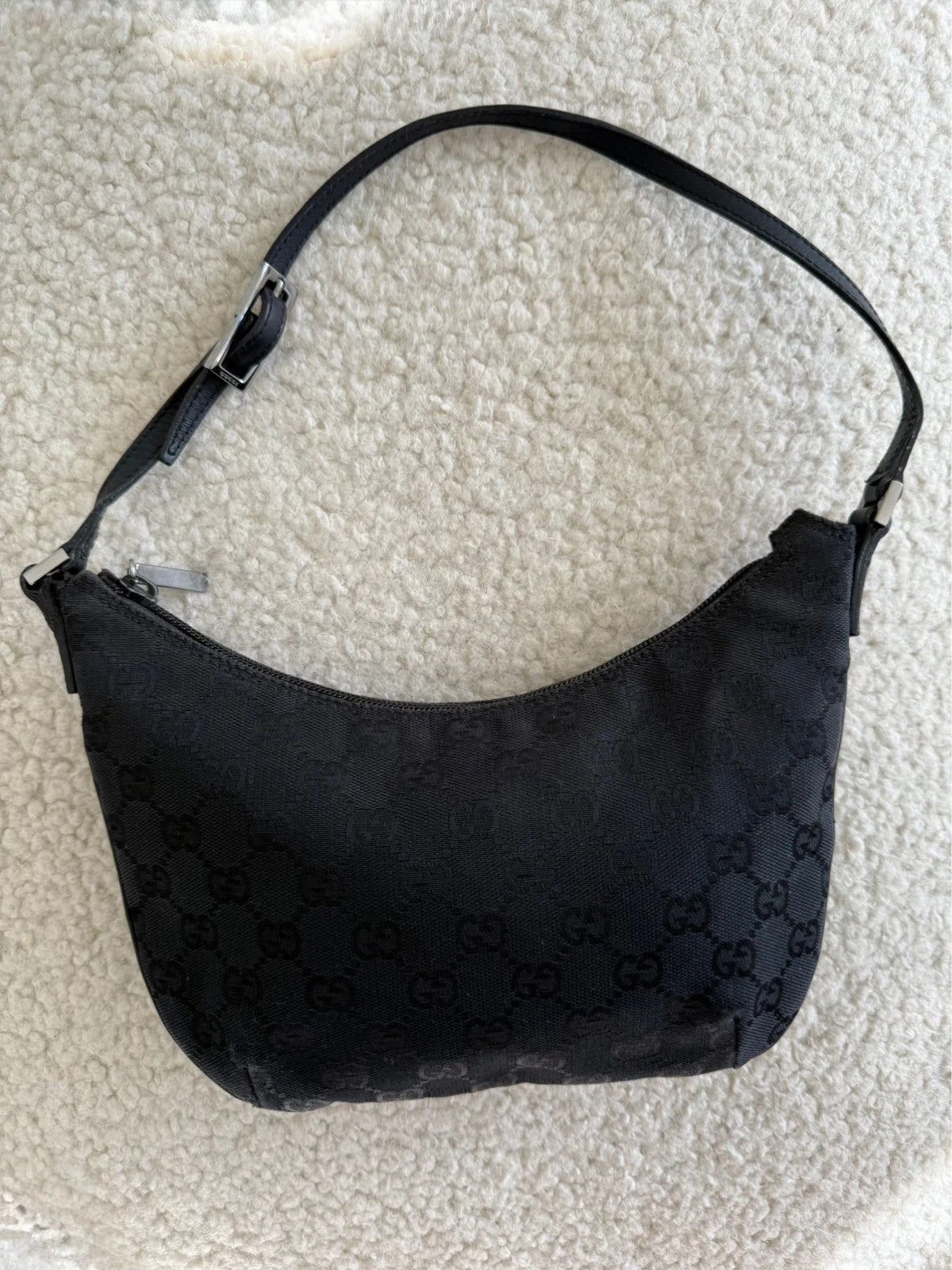 Gucci GG Supreme Canvas shoulder bag