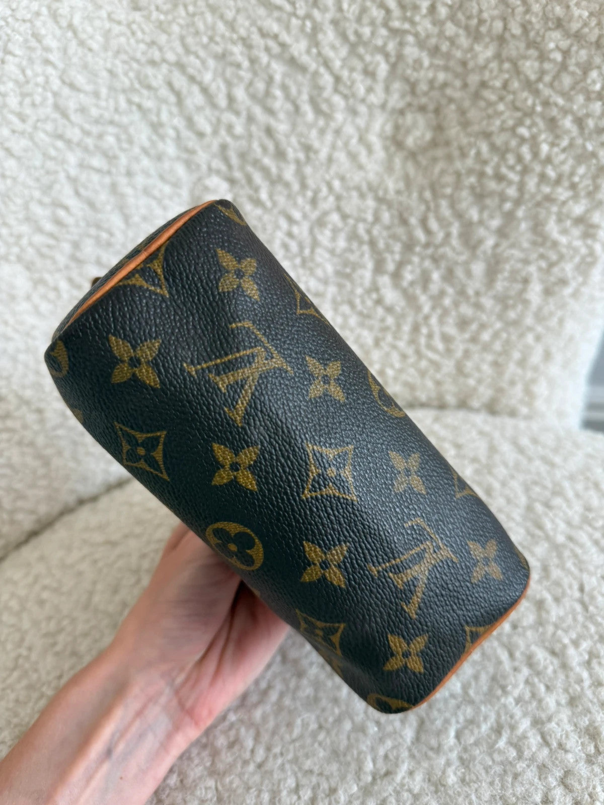 Louis Vuitton mini speedy bag