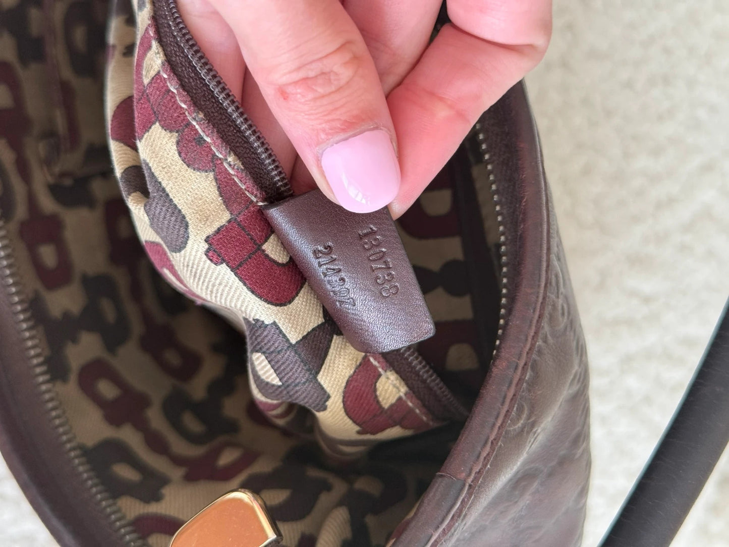 Gucci Abbey D-Ring Shoulder Bag – Brown Guccissima Leather