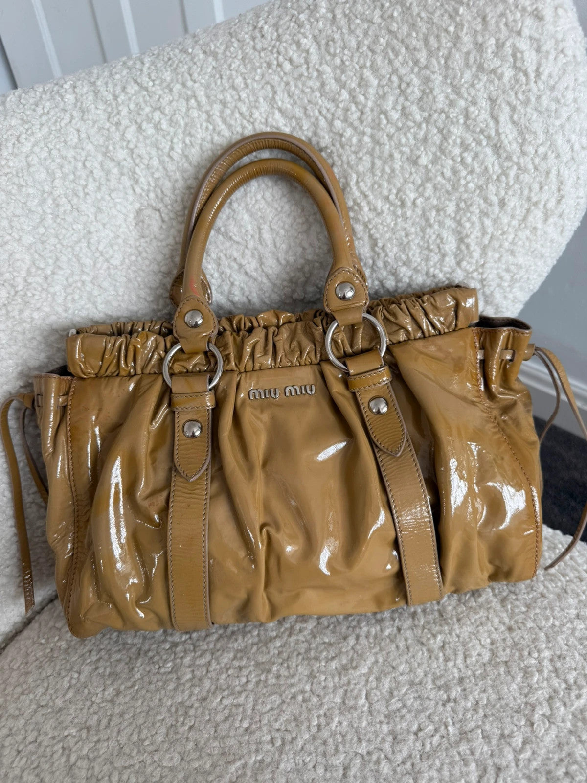 Miu Miu Vitello Lux Shine