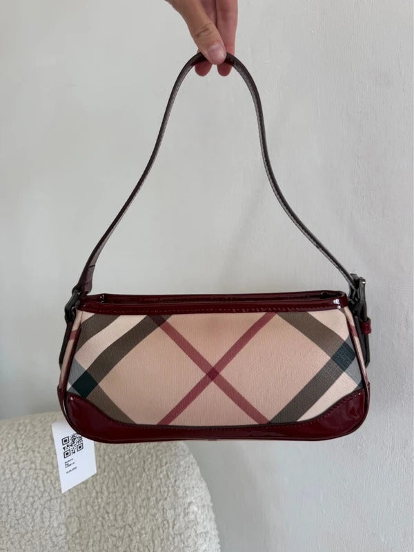 burberry nova check shoulder bag burgundy patent leather baguette