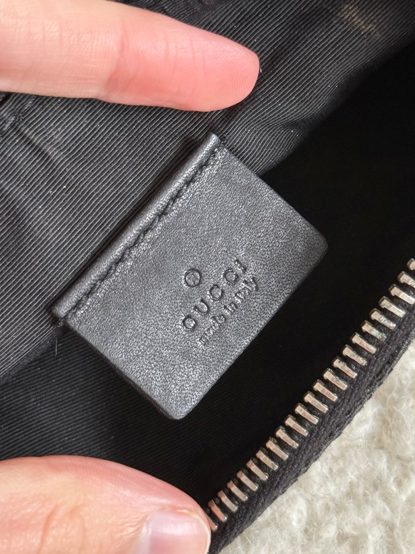 Gucci pochette mini bag