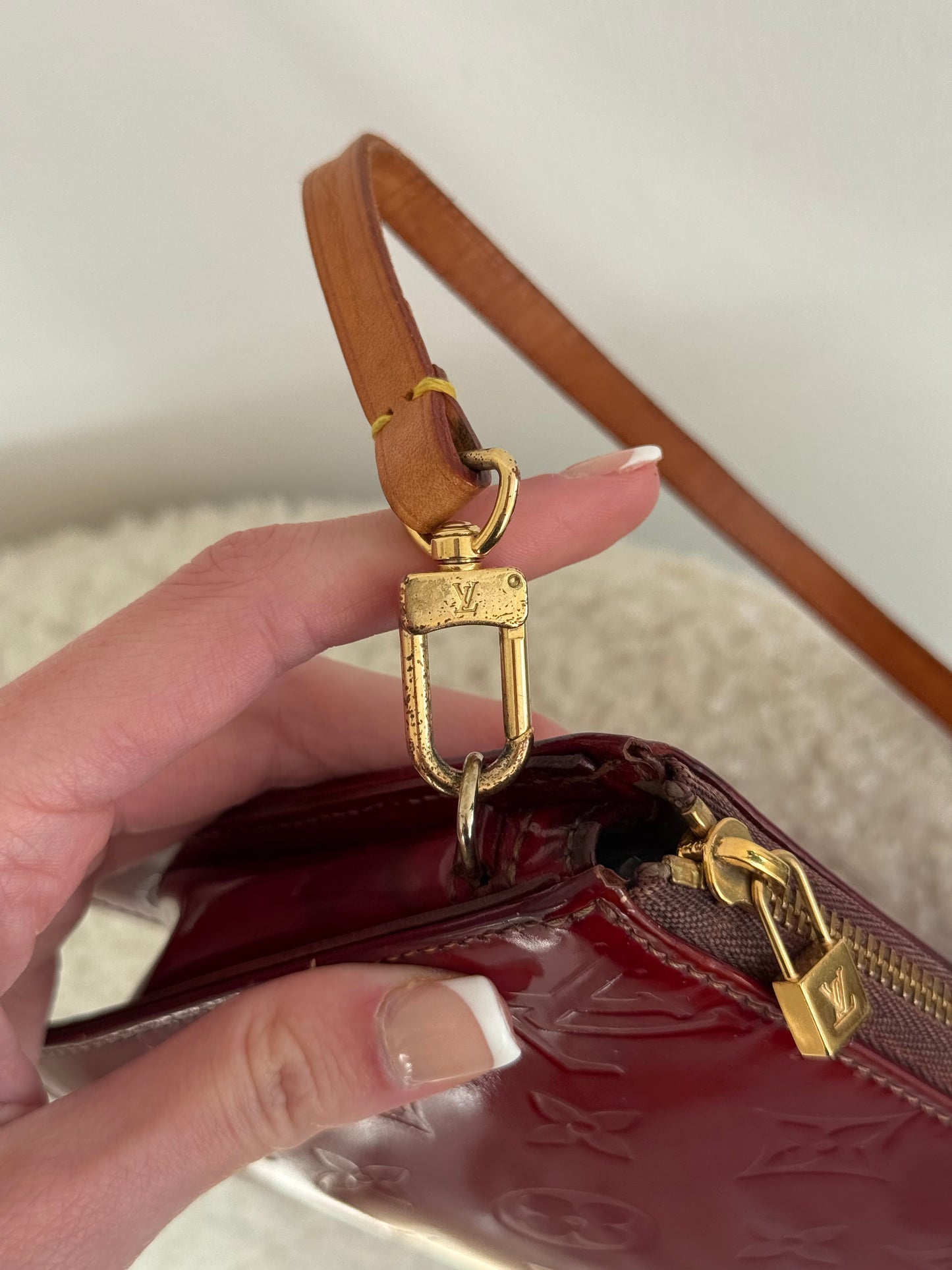 Louis Vuitton Monogram Vernis Lexington pochette