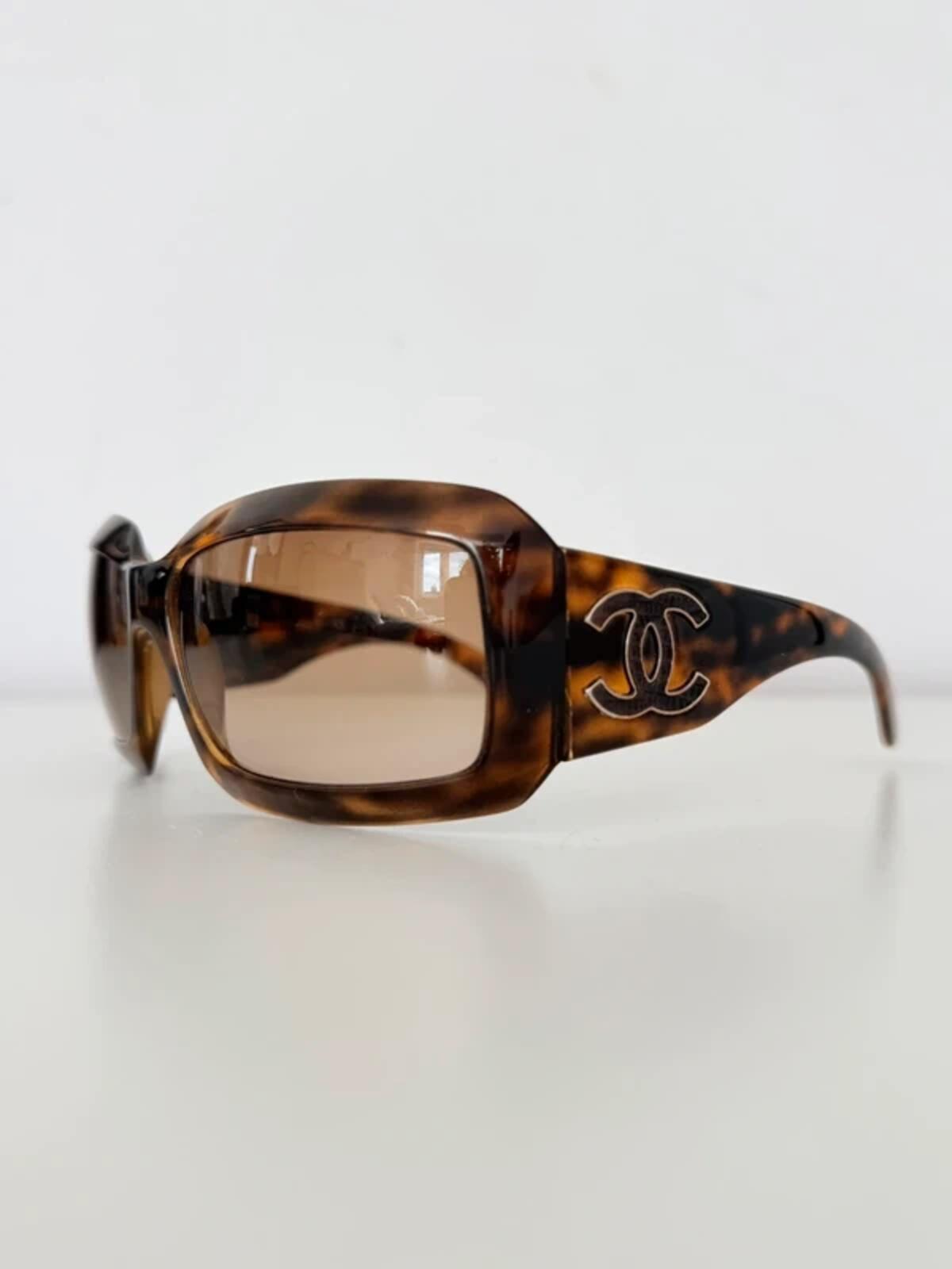 Chanel 6022-Q Oversized Tortoiseshell Sunglasses