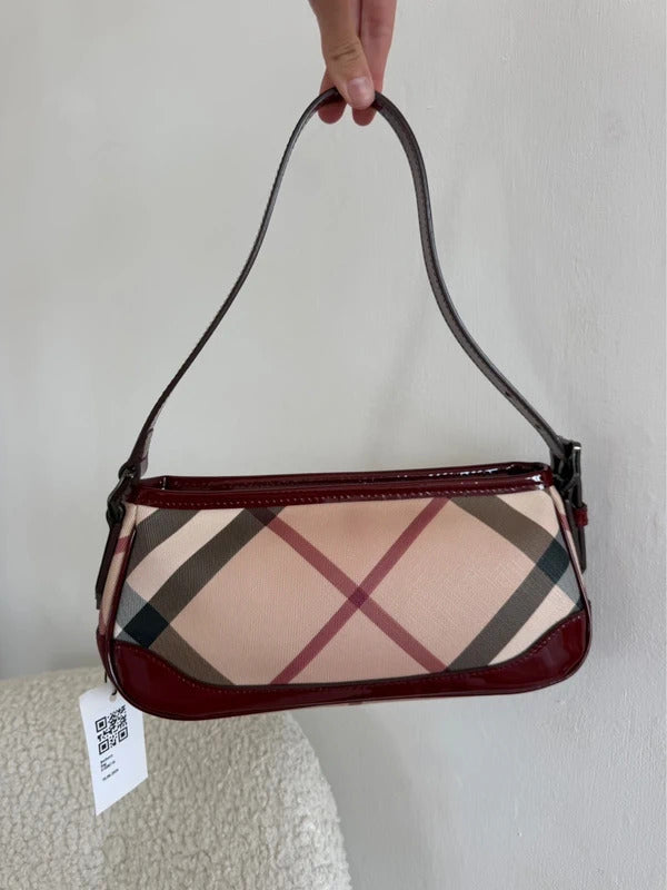burberry nova check shoulder bag burgundy patent leather baguette