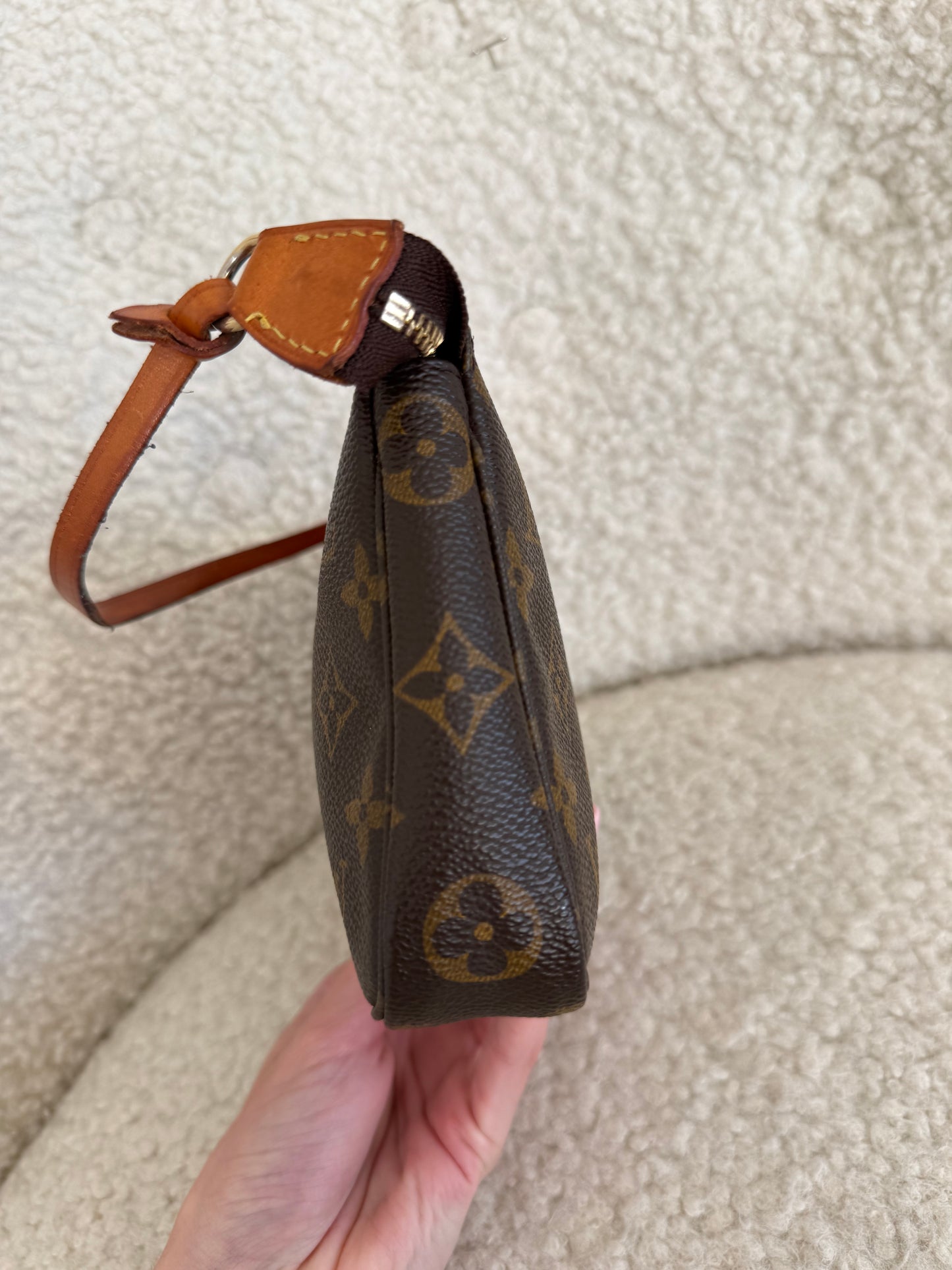 Louis Vuitton Pochette bag
