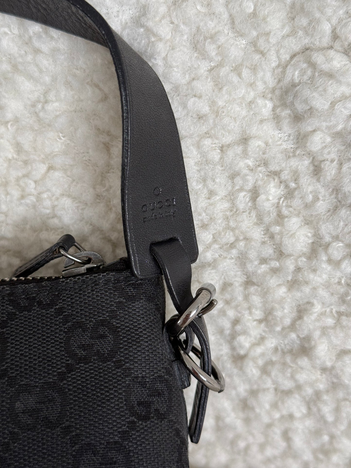 Gucci pochette mini bag