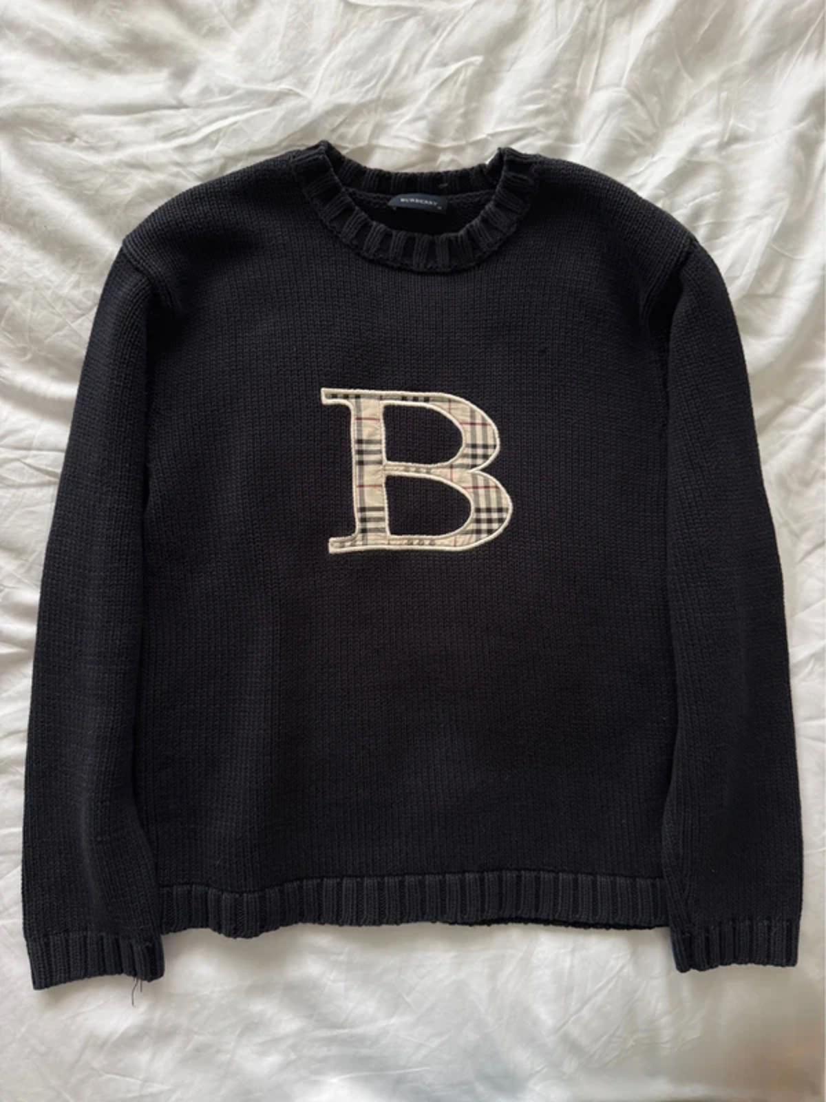 Burberry black knitted jumper