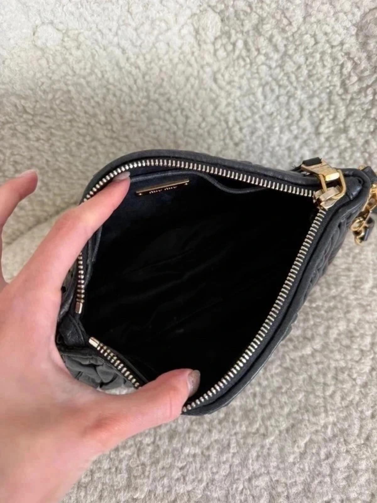 Miu Miu matelassé leather shoulder bag in black