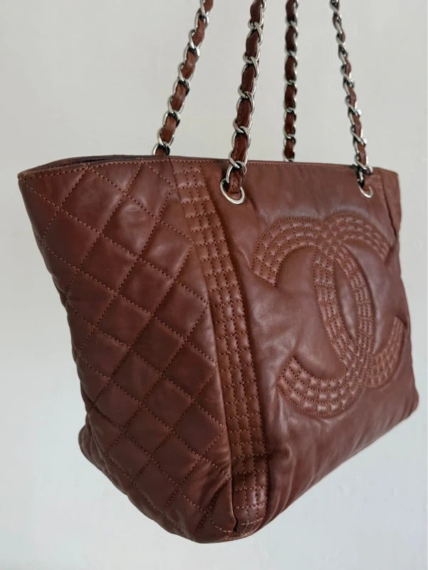 chanel paris bombay coco bengal accordion tote bag