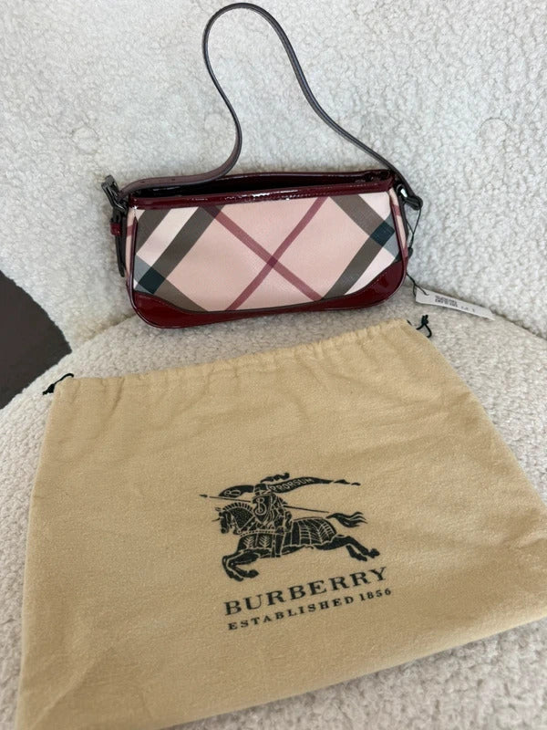 burberry nova check shoulder bag burgundy patent leather baguette