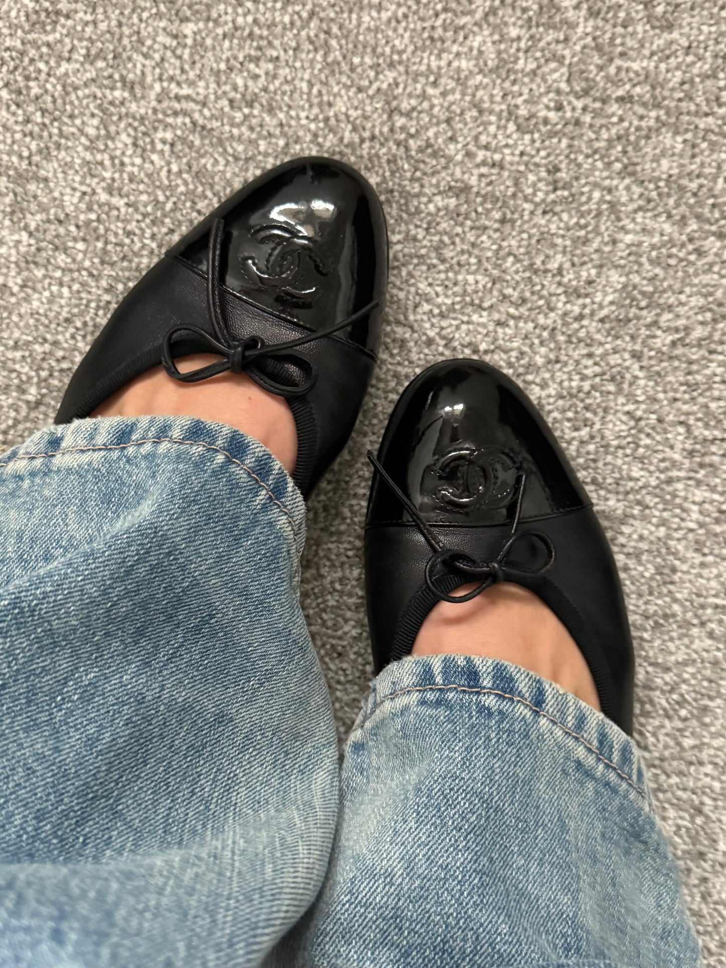 Chanel black leather ballet flats – size 5