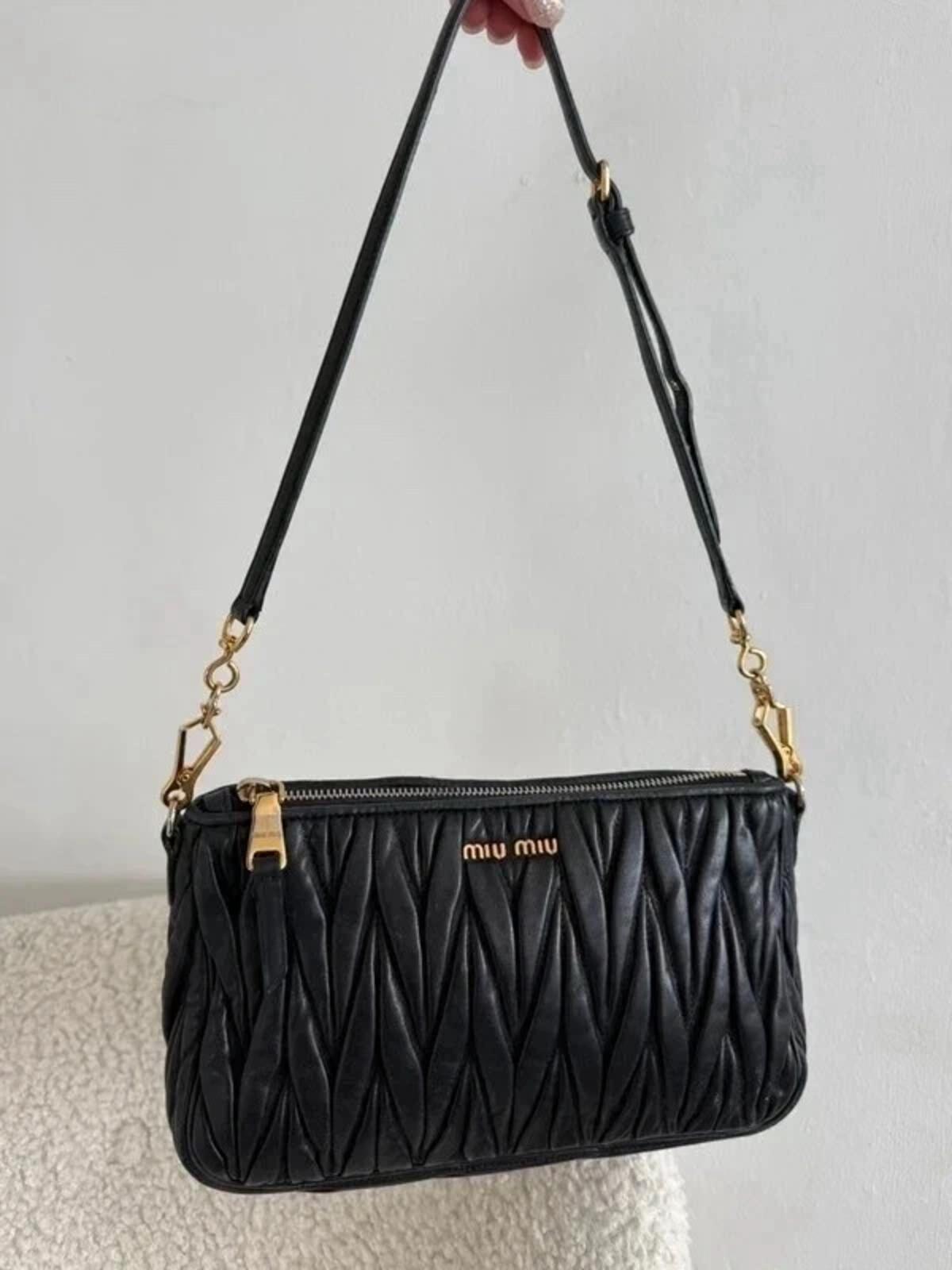 Miu Miu matelassé leather shoulder bag in black