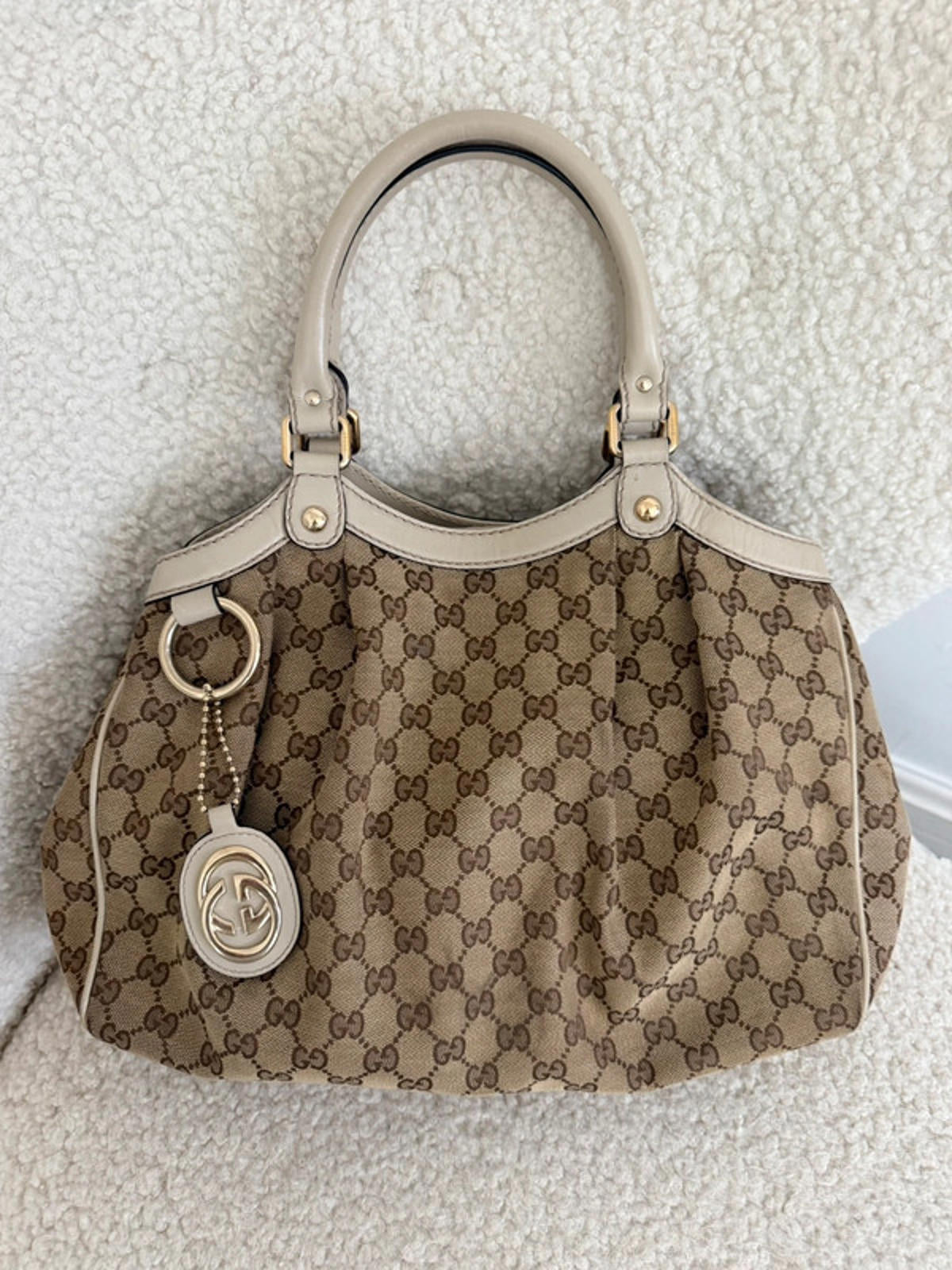 Gucci Sukey Medium GG Canvas Tote