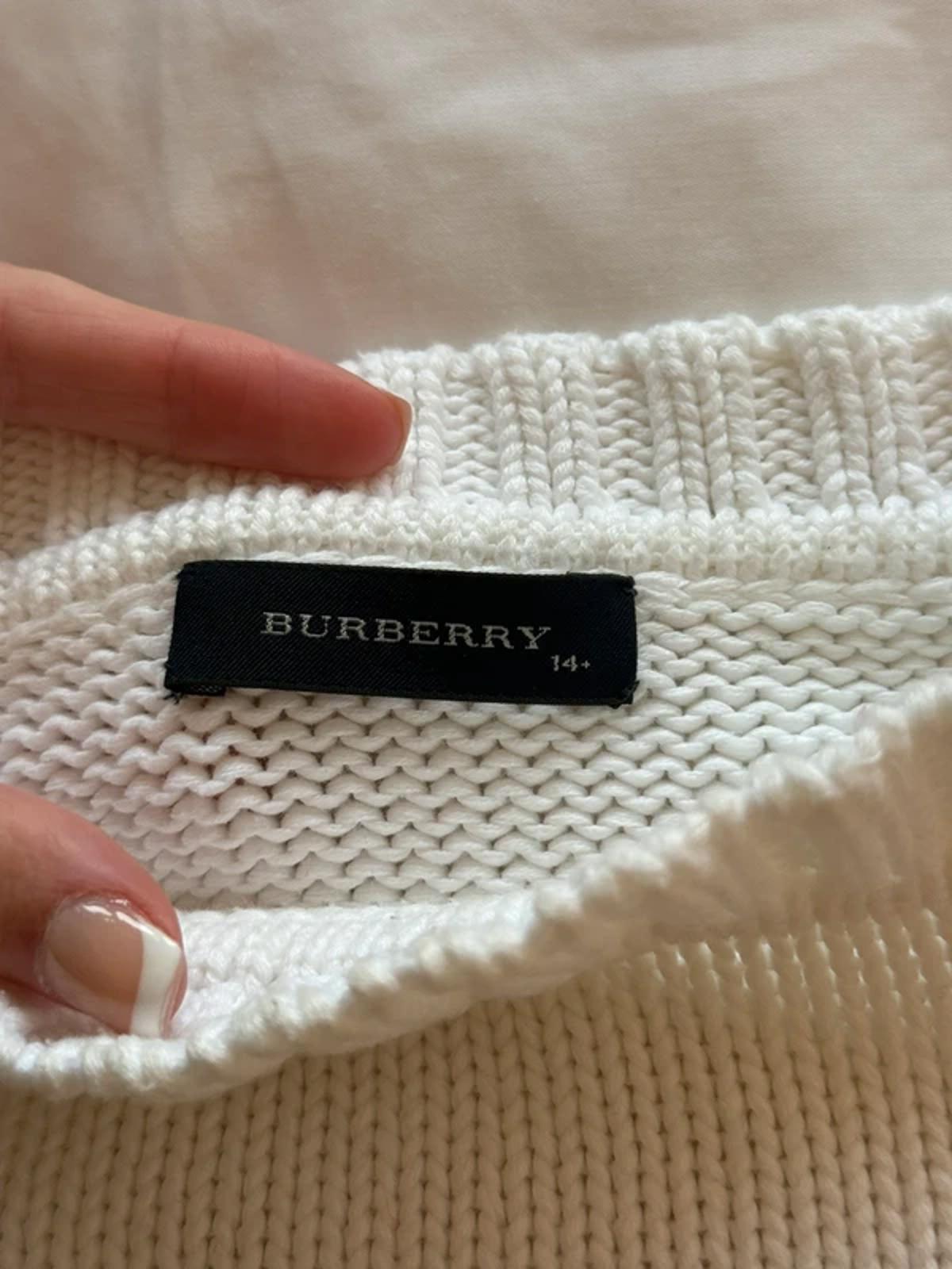 Burberry white knitted jumper