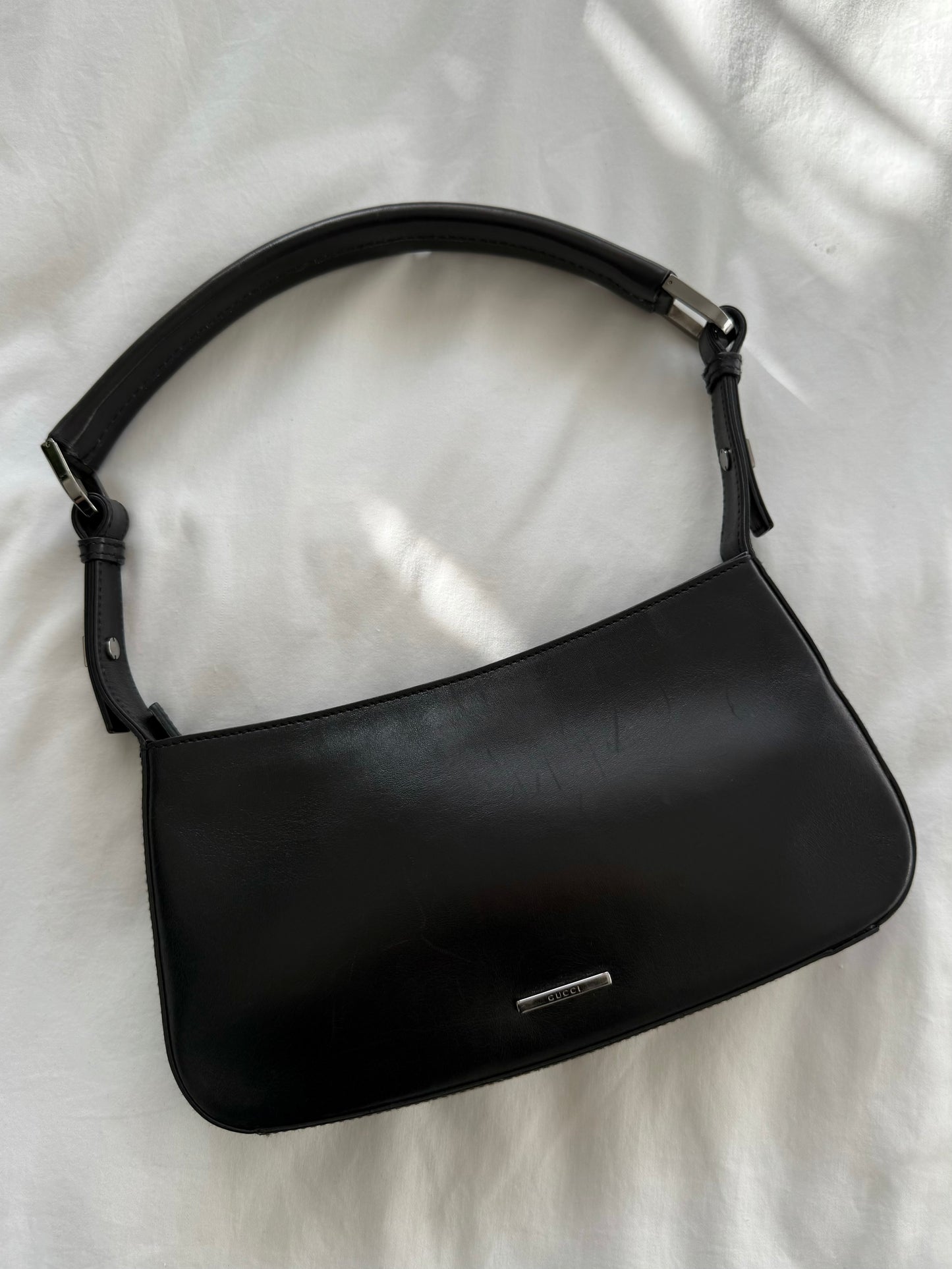 Black leather Gucci mini shoulder bag