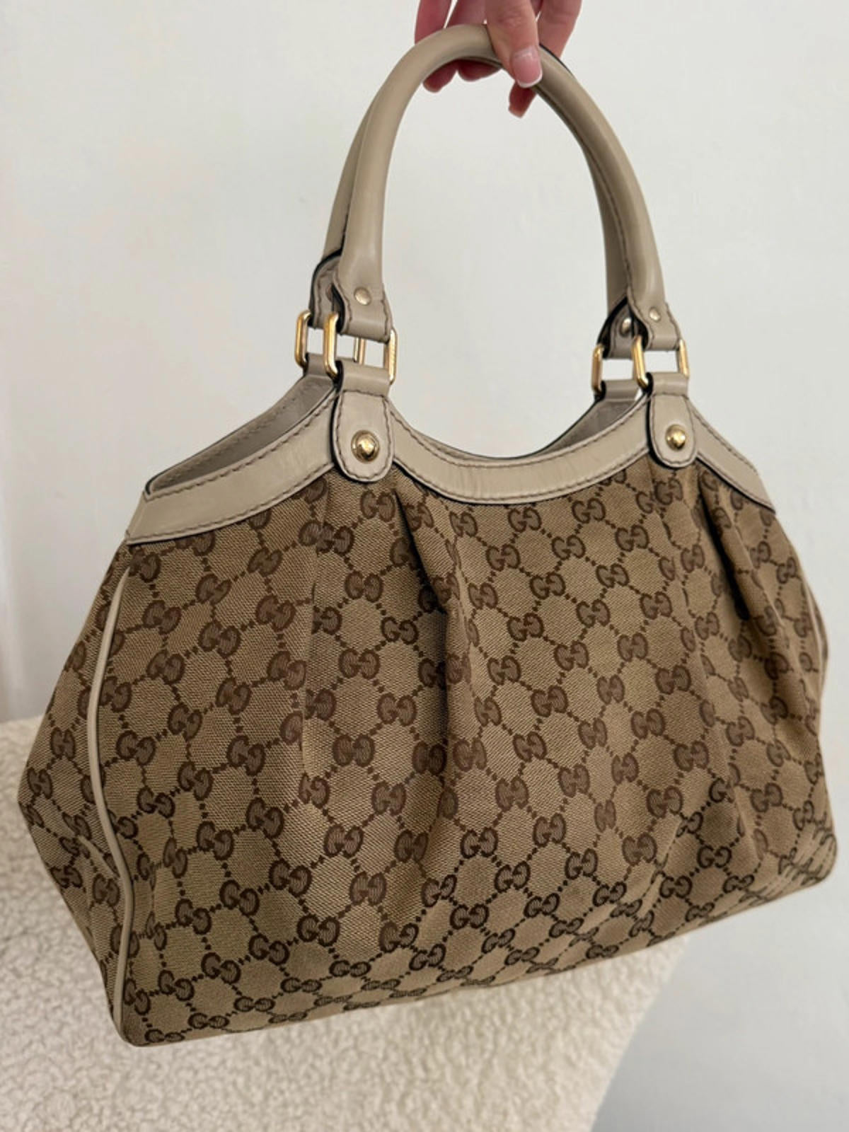 Gucci Sukey Medium GG Canvas Tote