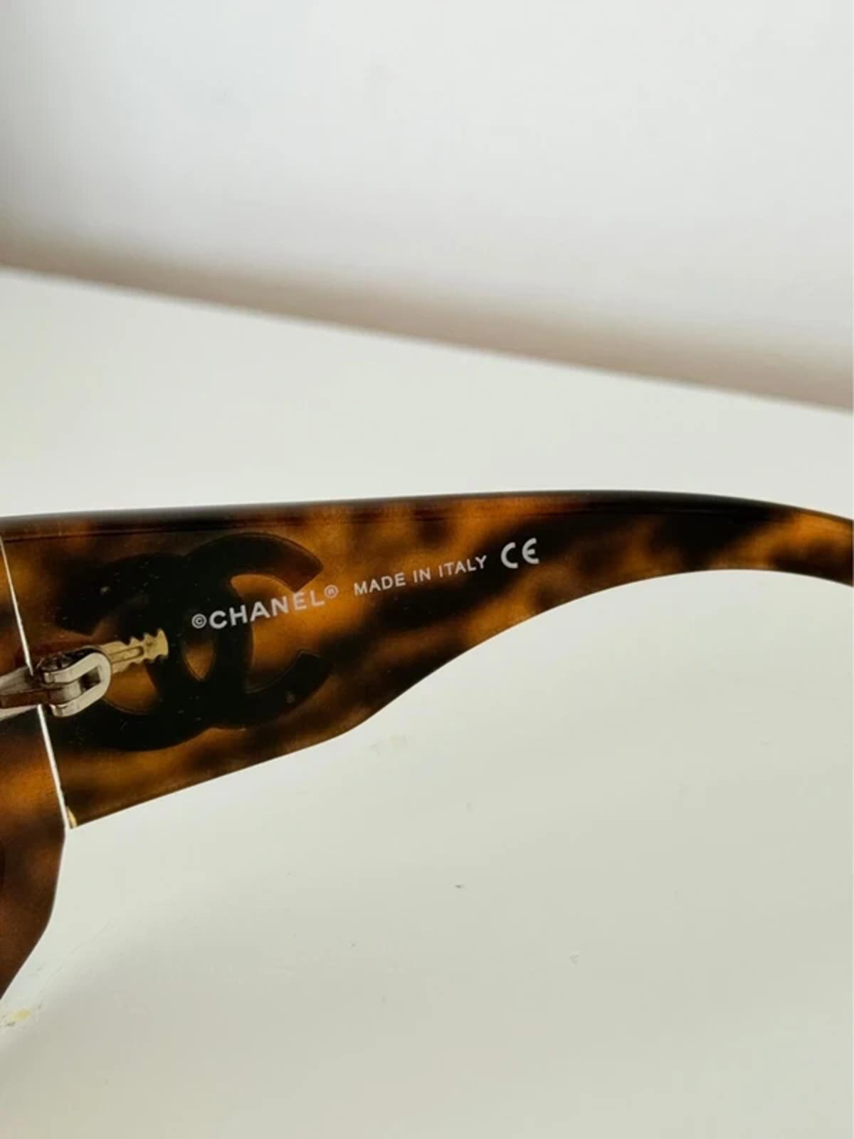 Chanel 6022-Q Oversized Tortoiseshell Sunglasses