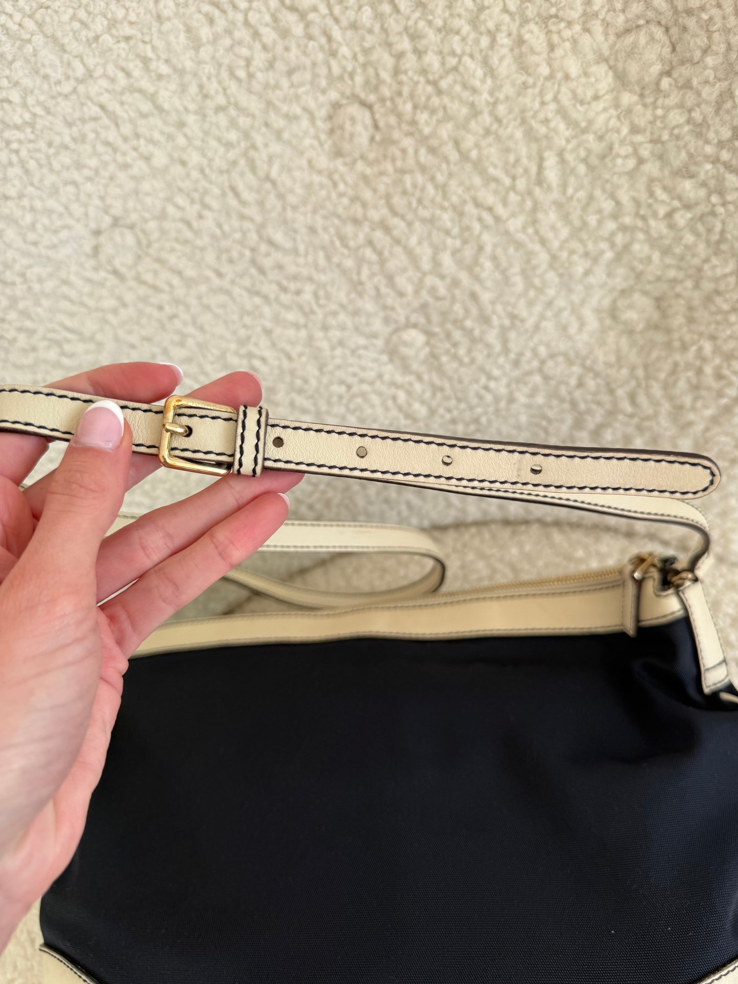 Gucci Script Logo Shoulder / Crossbody Bag