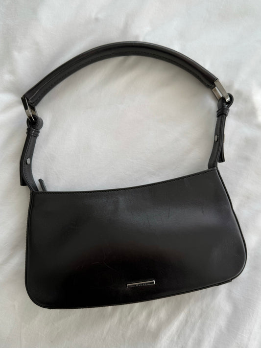 Black leather Gucci mini shoulder bag