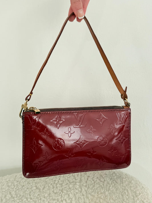 Louis Vuitton Monogram Vernis Lexington pochette