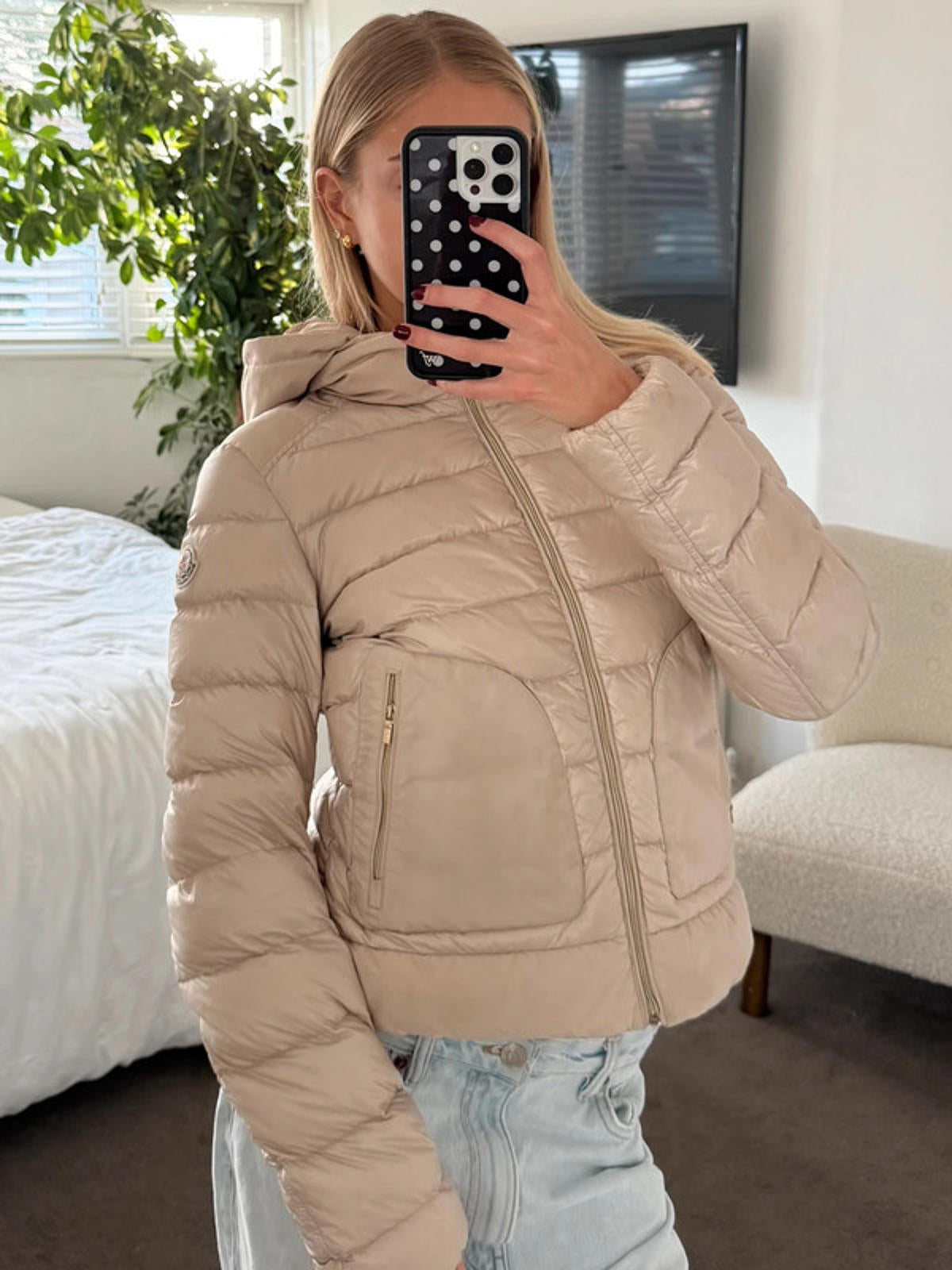 Moncler Merville Giubbotto beige down jacket