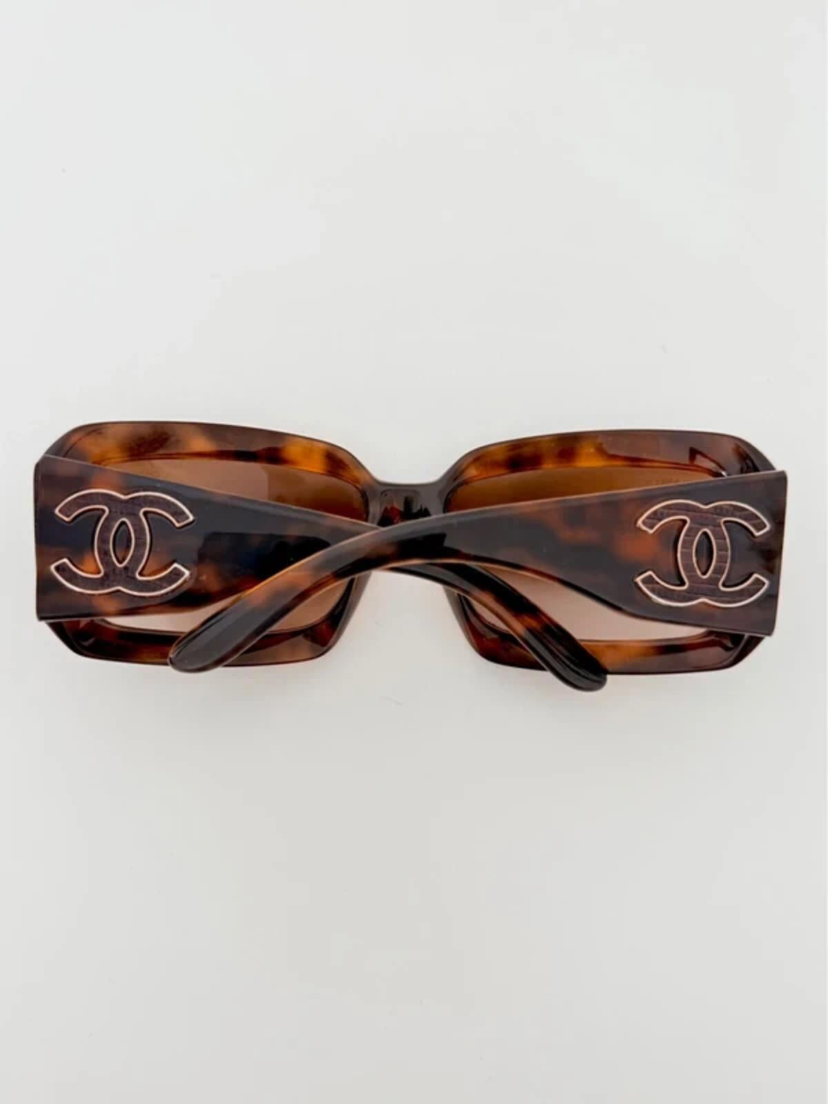 Chanel 6022-Q Oversized Tortoiseshell Sunglasses