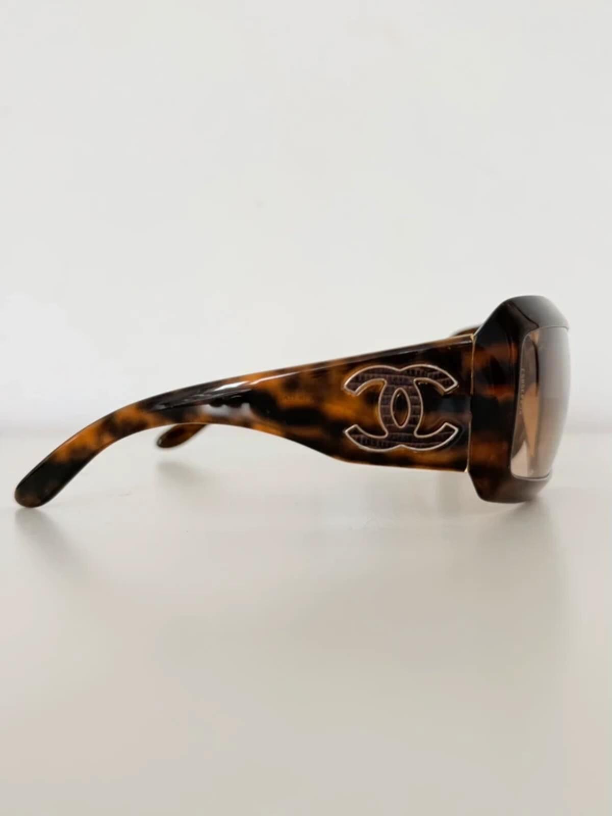 Chanel 6022-Q Oversized Tortoiseshell Sunglasses