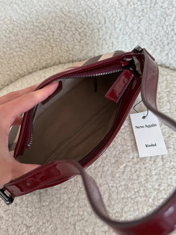 burberry nova check shoulder bag burgundy patent leather baguette