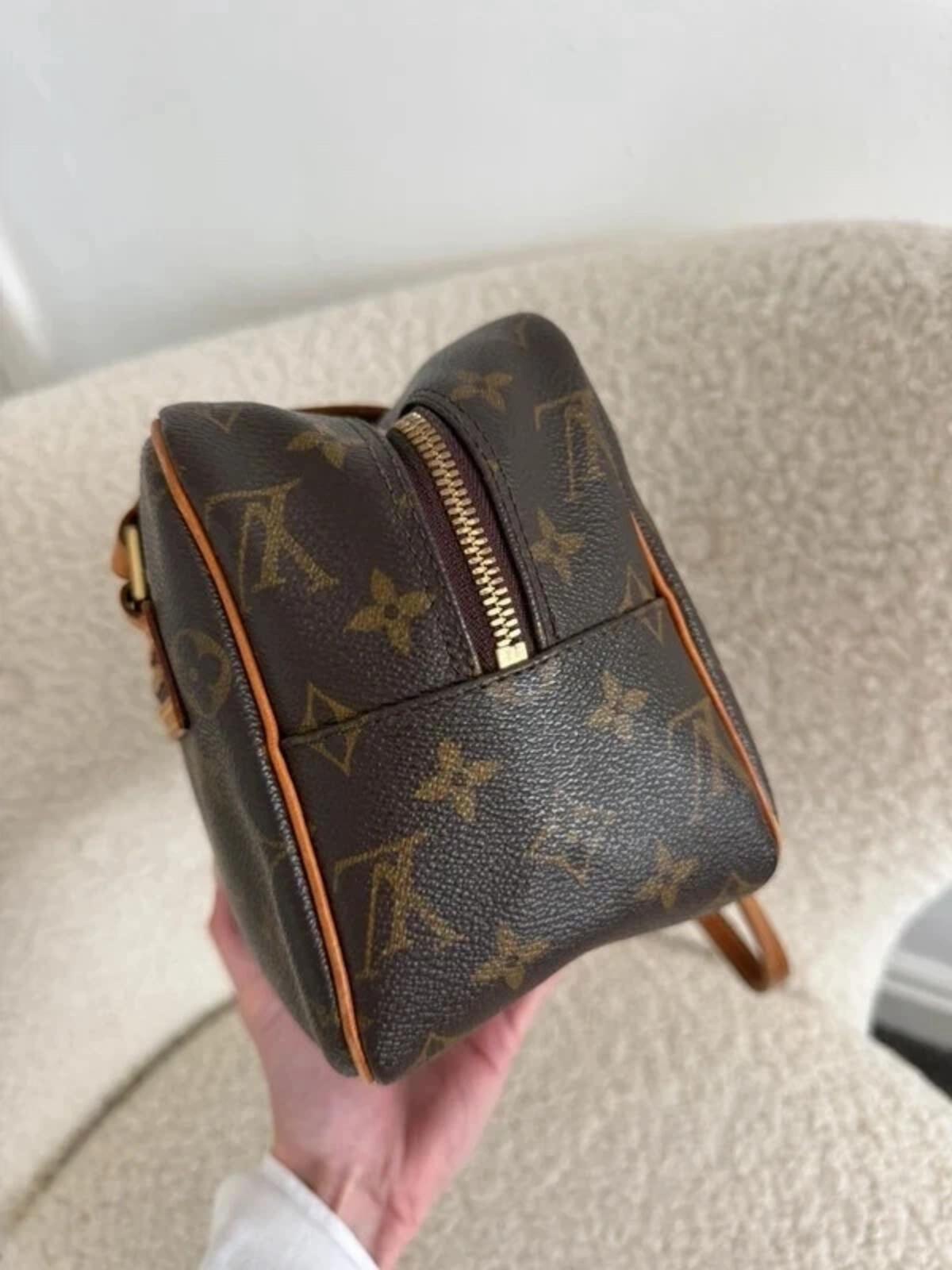 Louis Vuitton Cite MM monogram shoulder bag