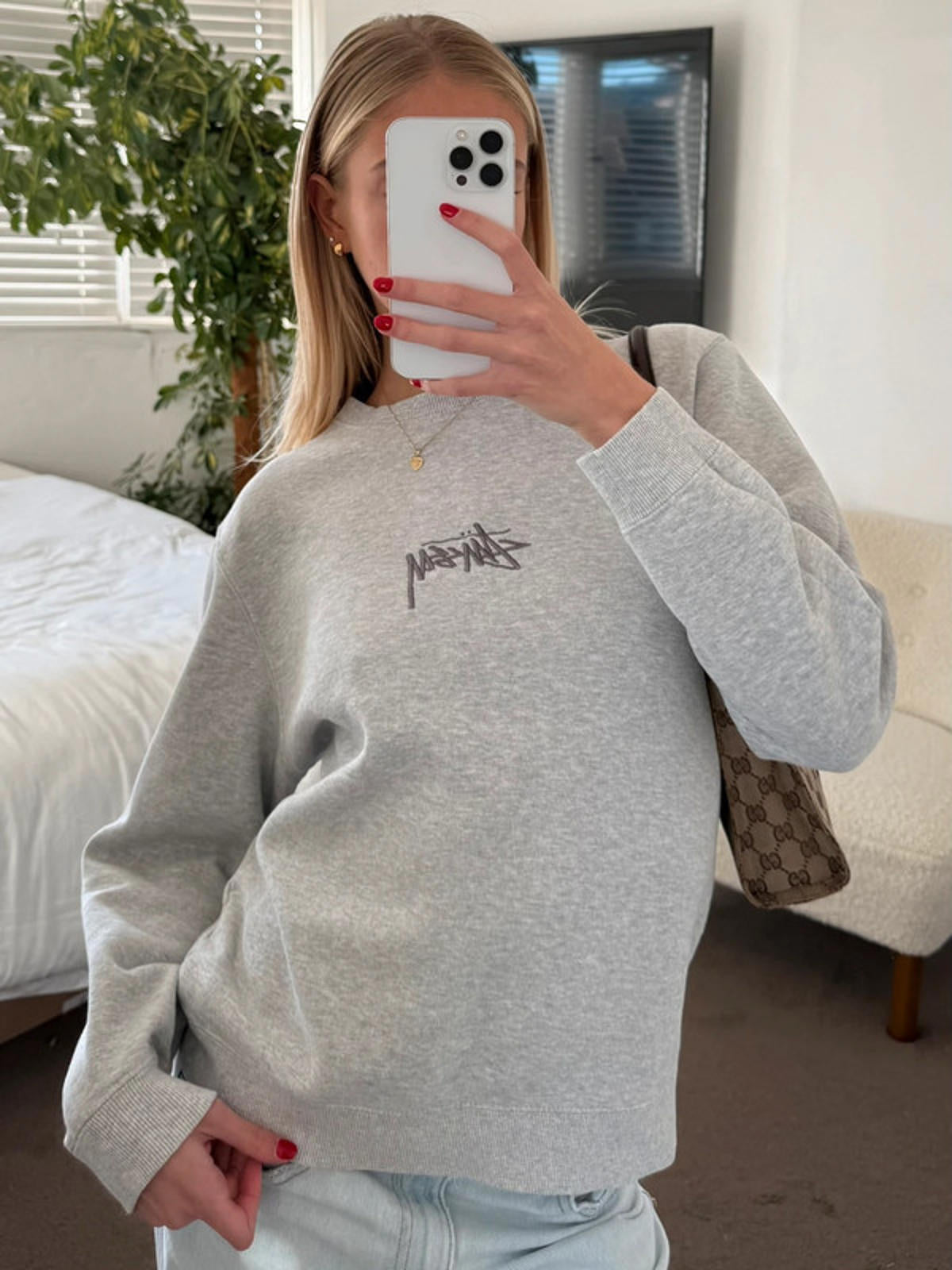 Stüssy grey crewneck sweatshirt