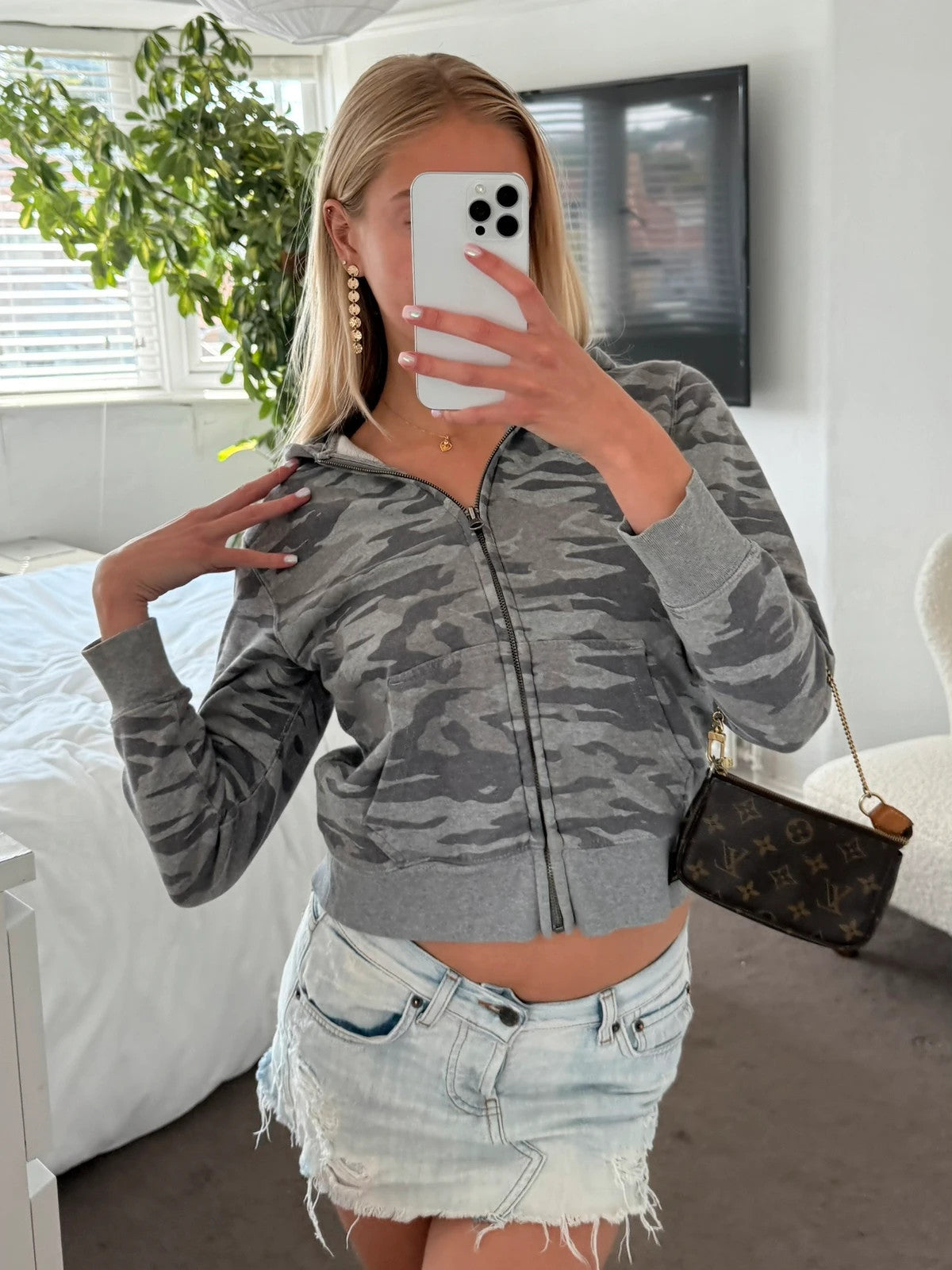 Camo zip up jacket