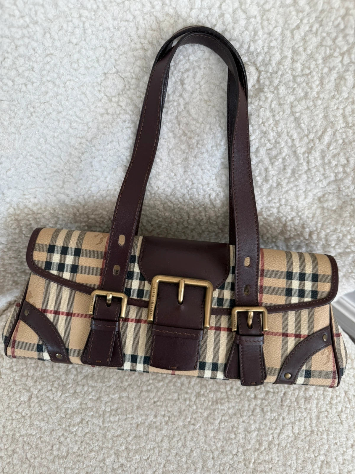 Burberry buckle shoulder bag