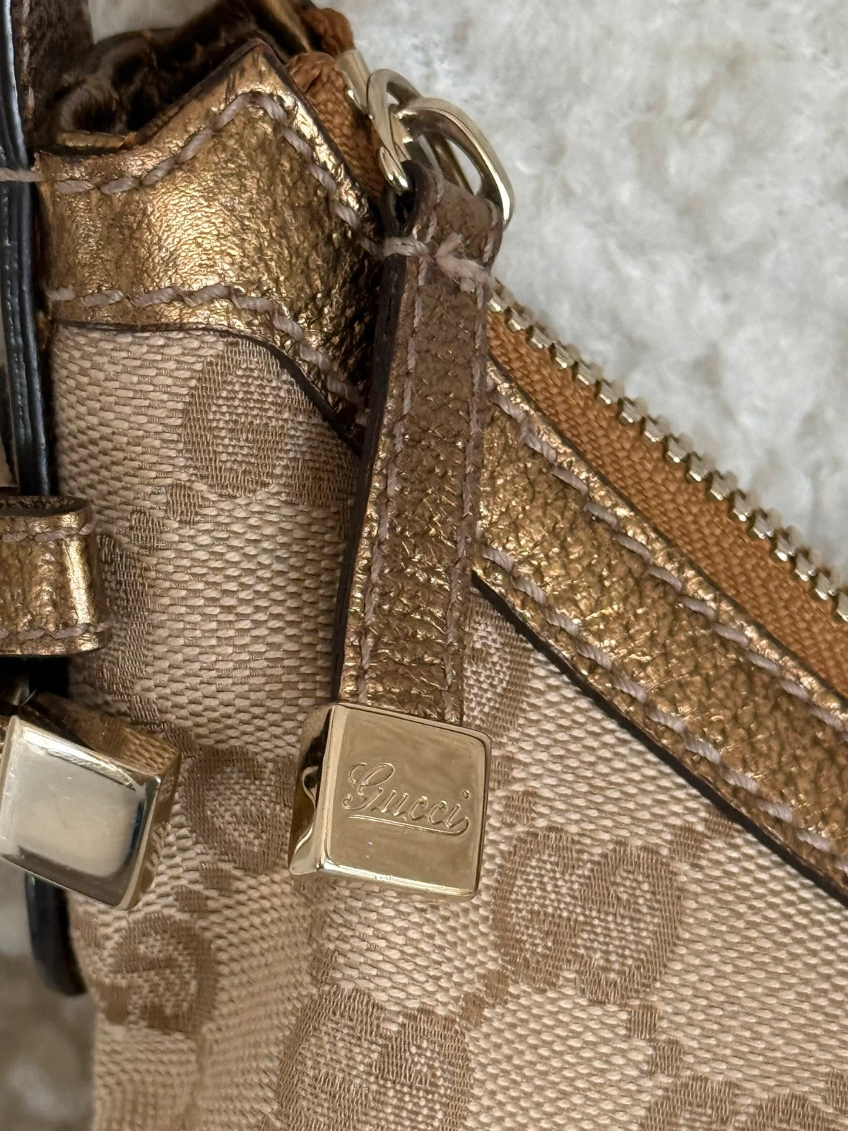 Gucci mini hobo