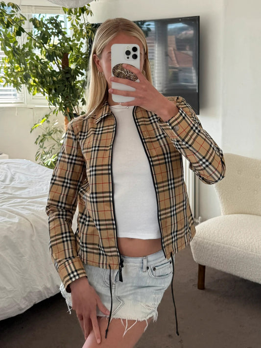 Women’s Burberry windbreaker