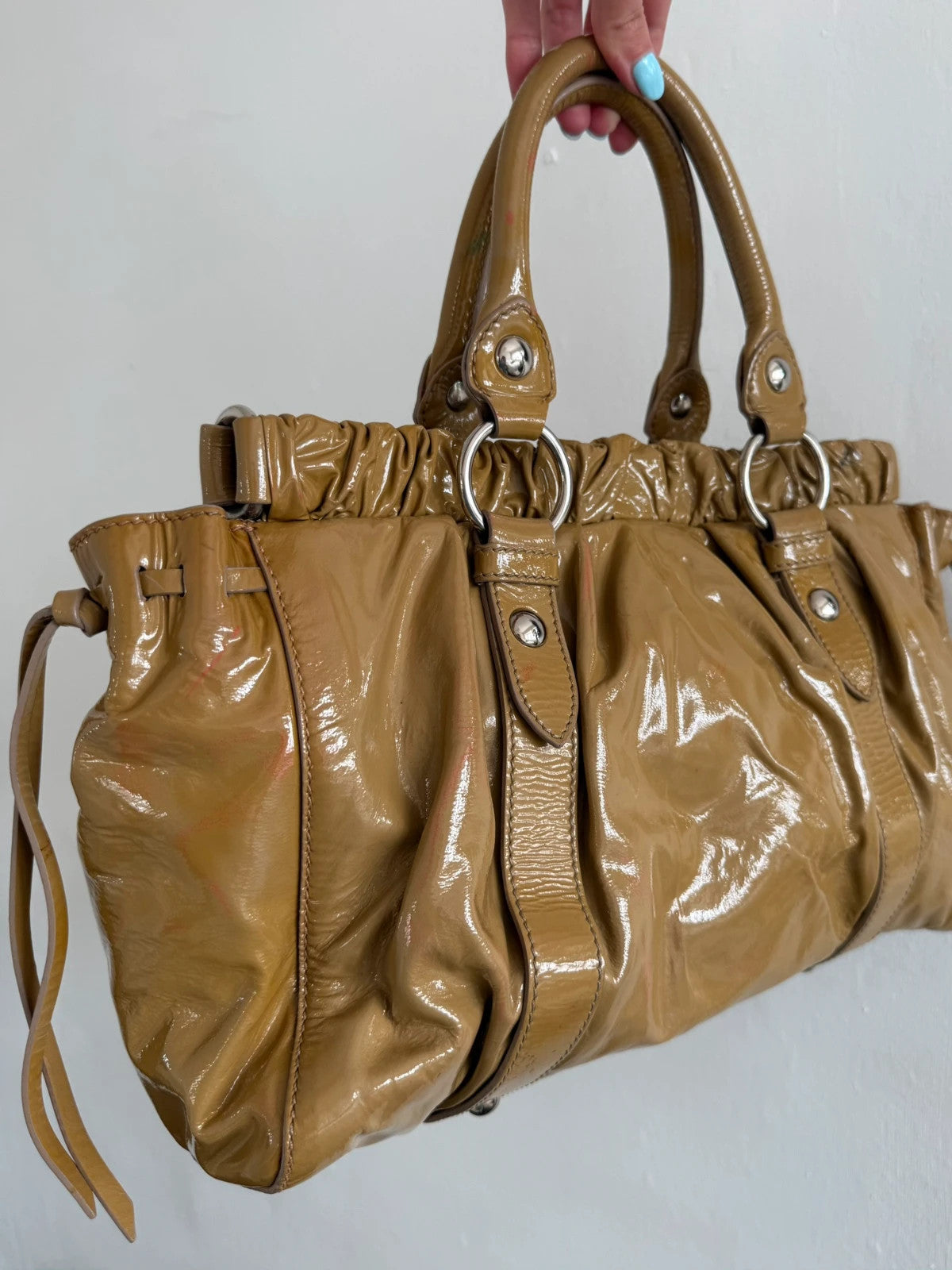 Miu Miu Vitello Lux Shine