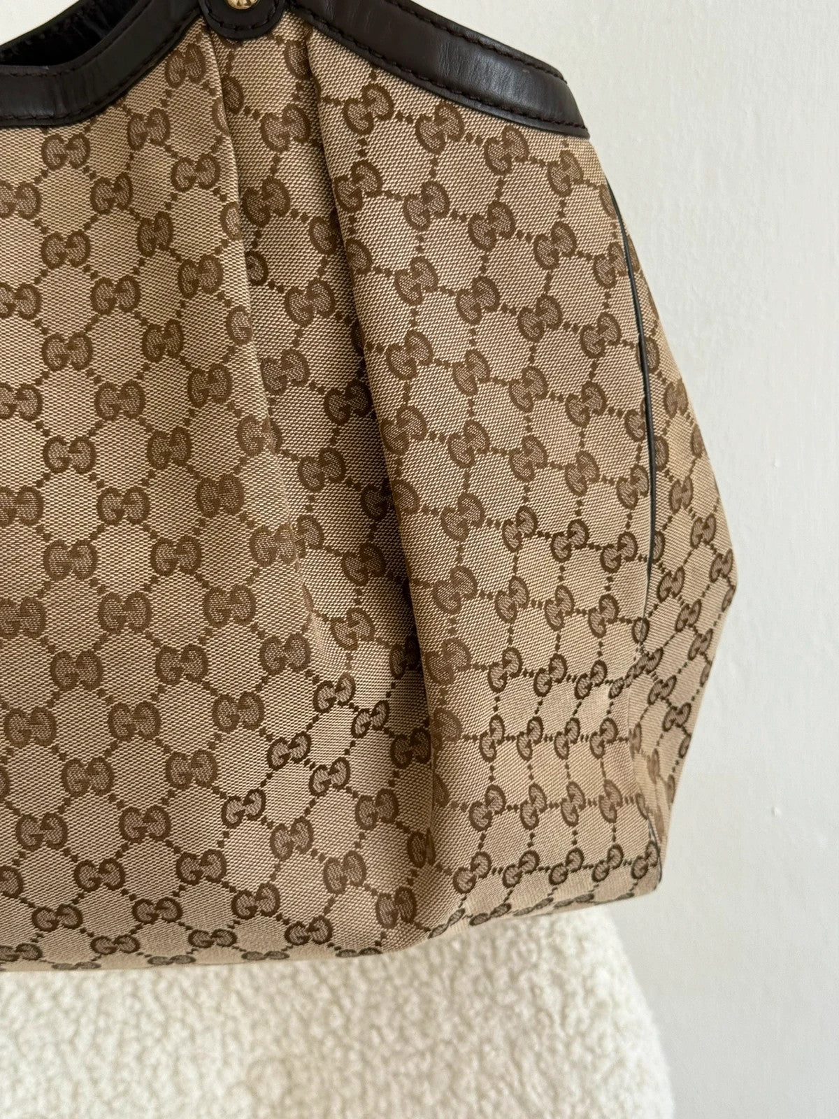 Large Gucci bag