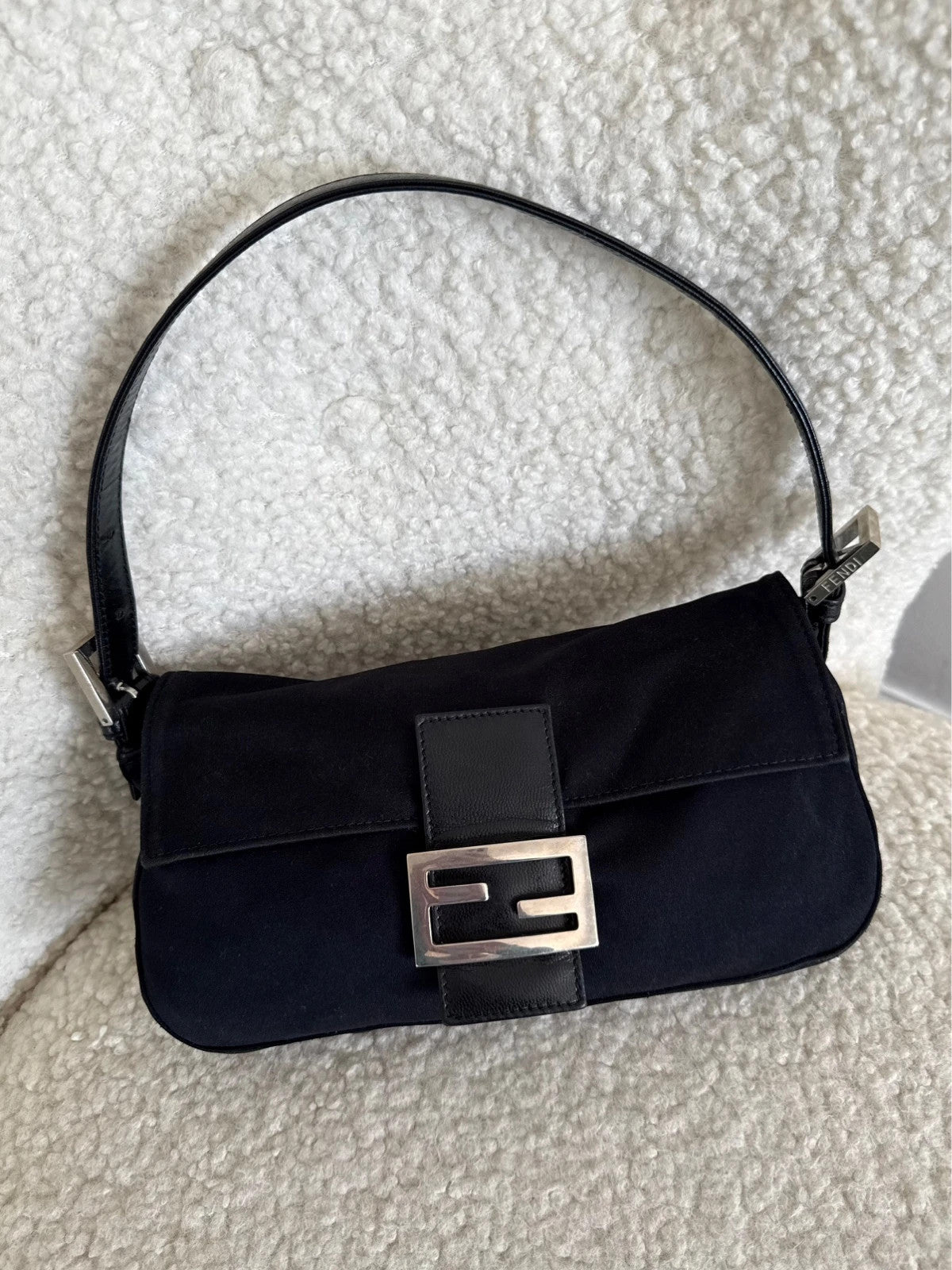 Fendi baguette