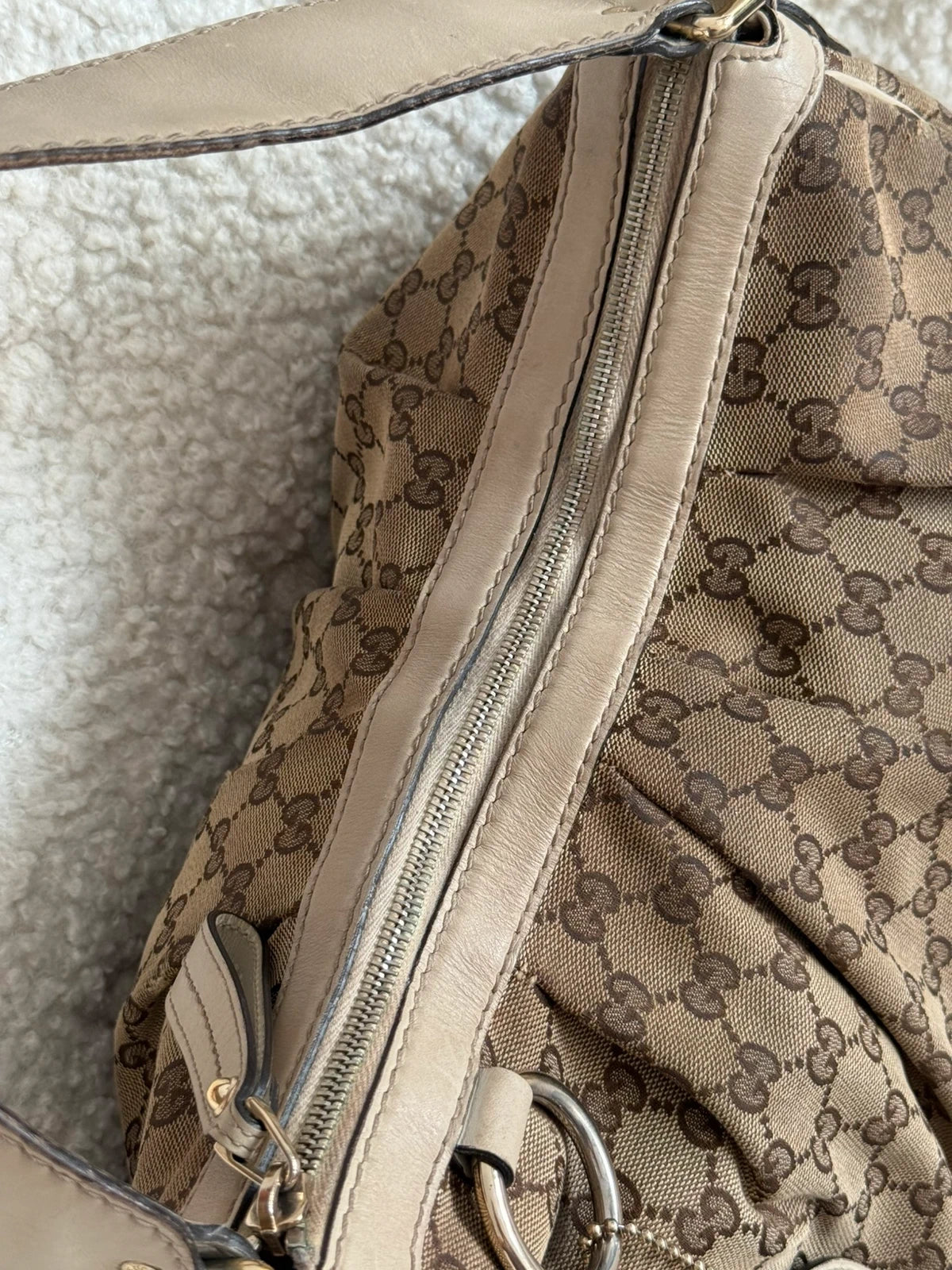 Gucci Hobo Shoulder Bag